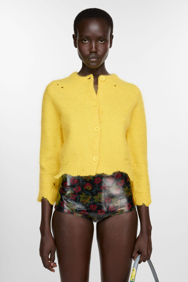 BUTTON-UP CARDIGANRunway Show